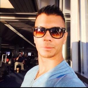 Meet your Posher, Ernie